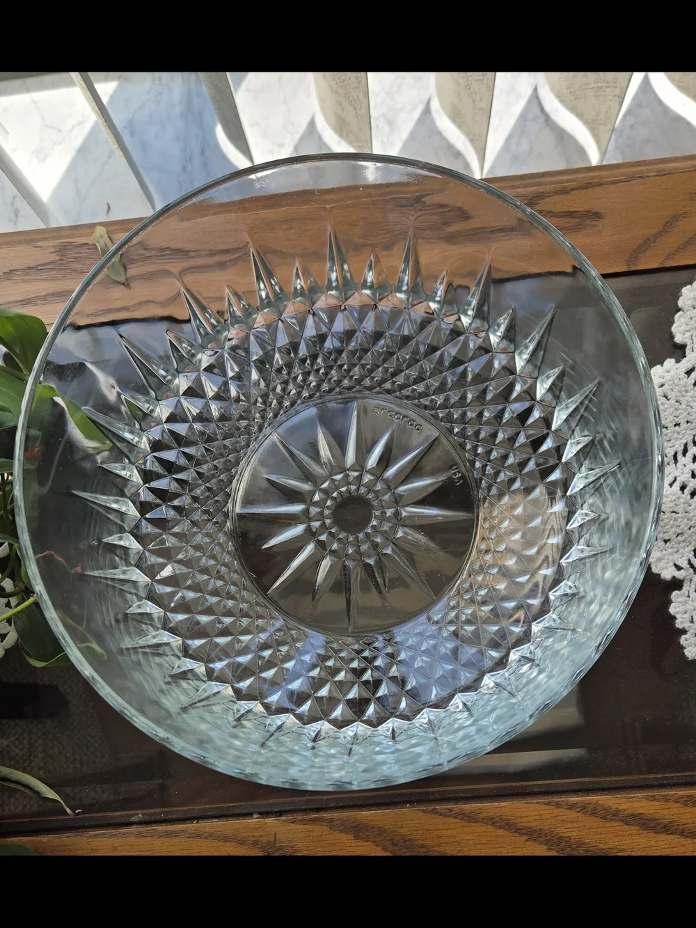 Clear Glass Serving Bowl – Elegant Home Kitchen Food Storage